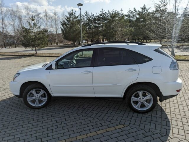 Белый Лексус РХ, объемом двигателя 3.3 л и пробегом 199 тыс. км за 13800 $, фото 4 на Automoto.ua