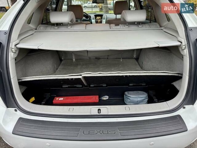 Білий Лексус РХ, об'ємом двигуна 3.31 л та пробігом 160 тис. км за 9990 $, фото 36 на Automoto.ua