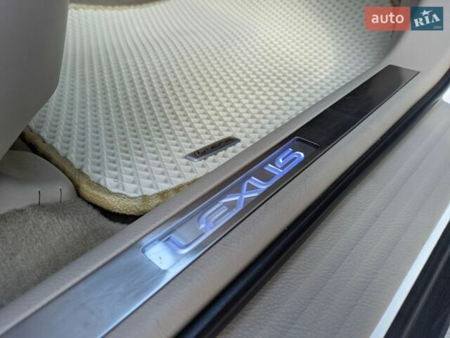 Білий Лексус РХ, об'ємом двигуна 3.31 л та пробігом 199 тис. км за 13800 $, фото 31 на Automoto.ua