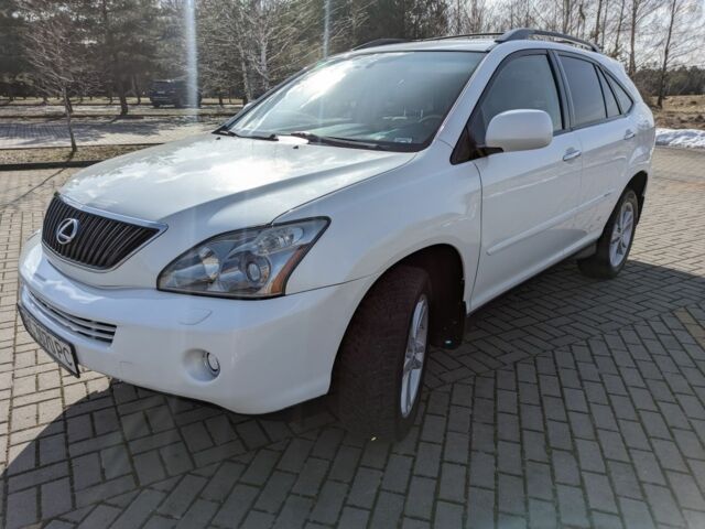Белый Лексус РХ, объемом двигателя 3.3 л и пробегом 199 тыс. км за 13800 $, фото 3 на Automoto.ua