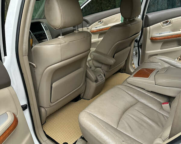 Белый Лексус РХ, объемом двигателя 3.46 л и пробегом 240 тыс. км за 9099 $, фото 16 на Automoto.ua