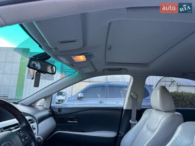 Лексус РХ 2009 у Виноградове на Automoto.ua Білий Лексус РХ, об'ємом двигуна 3.5 л та пробігом 183 тис. км за 18900 $, фото 3 на Automoto.ua