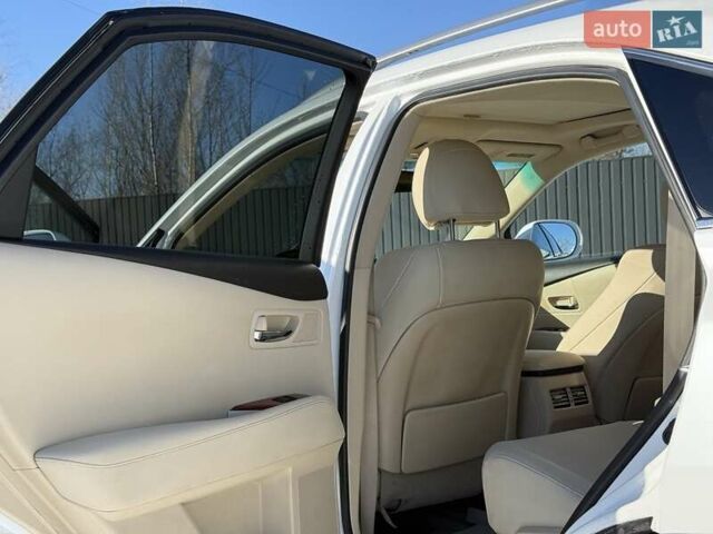 Білий Лексус РХ, об'ємом двигуна 3.46 л та пробігом 234 тис. км за 15999 $, фото 11 на Automoto.ua