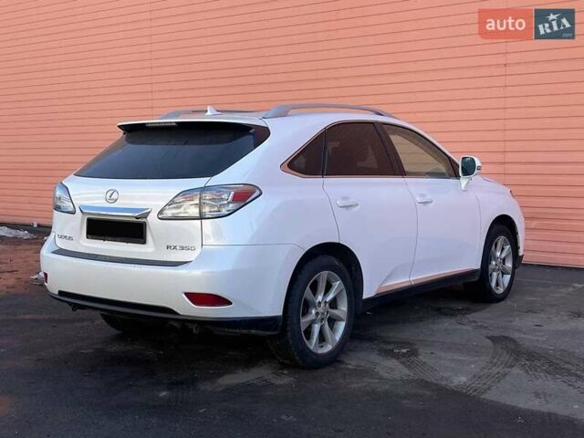 Белый Лексус РХ, объемом двигателя 3.46 л и пробегом 187 тыс. км за 15700 $, фото 2 на Automoto.ua