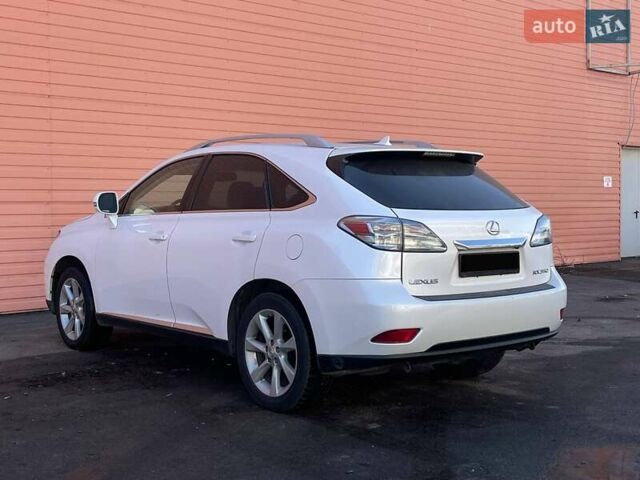 Белый Лексус РХ, объемом двигателя 3.46 л и пробегом 187 тыс. км за 15700 $, фото 1 на Automoto.ua