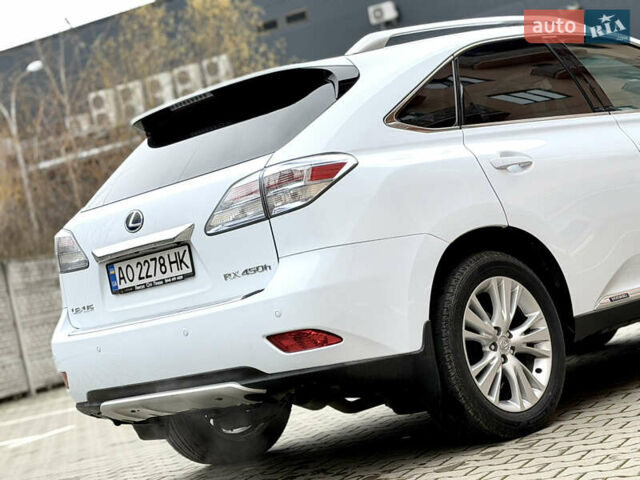 Белый Лексус РХ, объемом двигателя 3.46 л и пробегом 185 тыс. км за 15500 $, фото 12 на Automoto.ua
