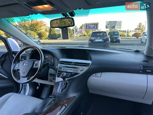 Лексус РХ 2009 у Виноградове на Automoto.ua Білий Лексус РХ, об'ємом двигуна 3.5 л та пробігом 183 тис. км за 18900 $, фото 22 на Automoto.ua