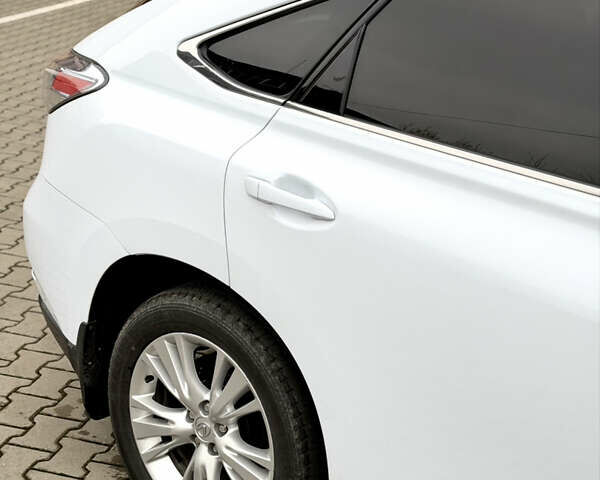 Белый Лексус РХ, объемом двигателя 3.46 л и пробегом 185 тыс. км за 15500 $, фото 7 на Automoto.ua