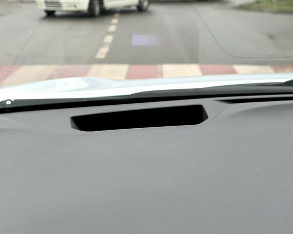 Белый Лексус РХ, объемом двигателя 3.46 л и пробегом 185 тыс. км за 15500 $, фото 44 на Automoto.ua