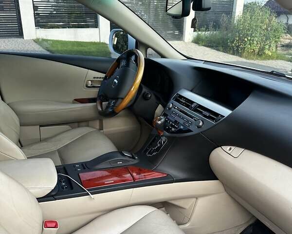 Белый Лексус РХ, объемом двигателя 3.46 л и пробегом 180 тыс. км за 15500 $, фото 7 на Automoto.ua