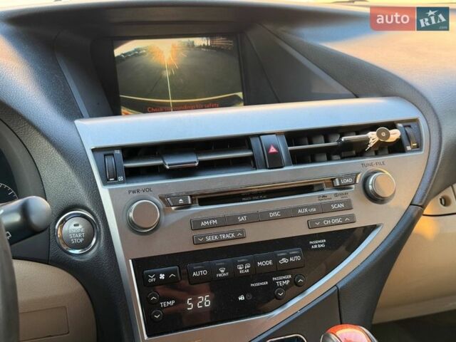 Белый Лексус РХ, объемом двигателя 3.46 л и пробегом 280 тыс. км за 14490 $, фото 27 на Automoto.ua