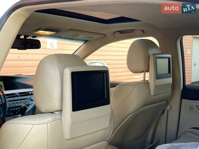 Белый Лексус РХ, объемом двигателя 3.46 л и пробегом 187 тыс. км за 15700 $, фото 7 на Automoto.ua