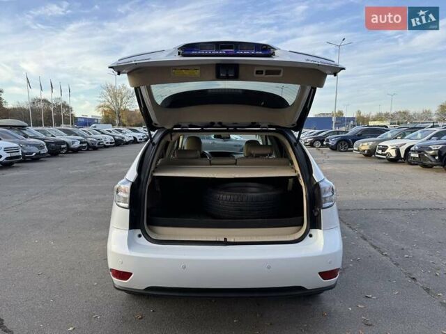 Лексус РХ 2009 в Днепре (Днепропетровске) на Automoto.ua Белый Лексус РХ, объемом двигателя 3.46 л и пробегом 210 тыс. км за 15500 $, фото 8 на Automoto.ua