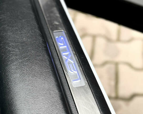 Белый Лексус РХ, объемом двигателя 3.46 л и пробегом 185 тыс. км за 15500 $, фото 32 на Automoto.ua