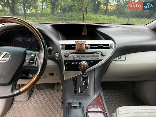 Белый Лексус РХ, объемом двигателя 3.5 л и пробегом 179 тыс. км за 15700 $, фото 28 на Automoto.ua