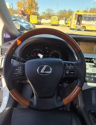 Лексус РХ 2010 в Одессе на Automoto.ua Белый Лексус РХ, объемом двигателя 3.46 л и пробегом 217 тыс. км за 23500 $, фото 24 на Automoto.ua