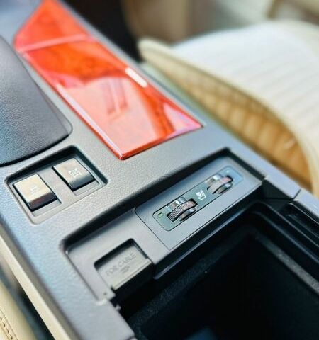 Белый Лексус РХ, объемом двигателя 3.46 л и пробегом 175 тыс. км за 15600 $, фото 49 на Automoto.ua