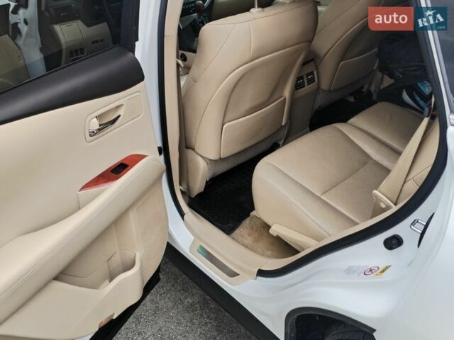 Белый Лексус РХ, объемом двигателя 3.46 л и пробегом 307 тыс. км за 14600 $, фото 9 на Automoto.ua