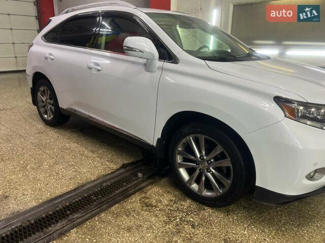 Белый Лексус РХ, объемом двигателя 3.46 л и пробегом 130 тыс. км за 18700 $, фото 11 на Automoto.ua