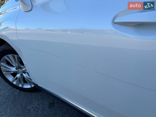 Білий Лексус РХ, об'ємом двигуна 3.46 л та пробігом 228 тис. км за 16300 $, фото 13 на Automoto.ua