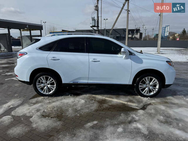 Белый Лексус РХ, объемом двигателя 3.46 л и пробегом 234 тыс. км за 18600 $, фото 4 на Automoto.ua