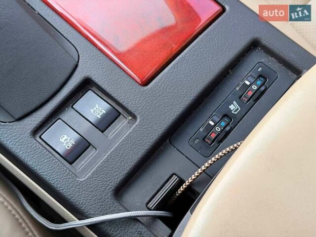 Белый Лексус РХ, объемом двигателя 3.46 л и пробегом 240 тыс. км за 15800 $, фото 118 на Automoto.ua