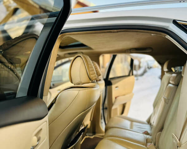 Белый Лексус РХ, объемом двигателя 3.5 л и пробегом 172 тыс. км за 15800 $, фото 24 на Automoto.ua