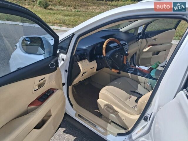 Белый Лексус РХ, объемом двигателя 3.46 л и пробегом 248 тыс. км за 21500 $, фото 8 на Automoto.ua