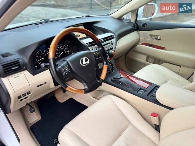 Белый Лексус РХ, объемом двигателя 3.46 л и пробегом 201 тыс. км за 14800 $, фото 12 на Automoto.ua