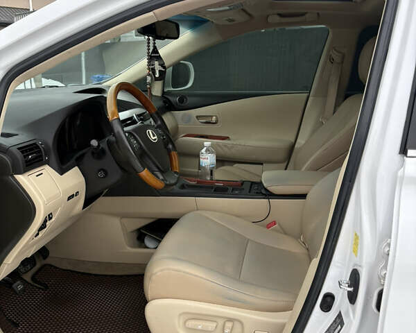 Белый Лексус РХ, объемом двигателя 3.46 л и пробегом 270 тыс. км за 16500 $, фото 13 на Automoto.ua