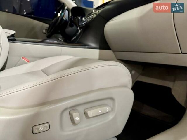 Белый Лексус РХ, объемом двигателя 3.5 л и пробегом 222 тыс. км за 14999 $, фото 20 на Automoto.ua