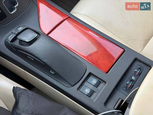 Белый Лексус РХ, объемом двигателя 3.46 л и пробегом 240 тыс. км за 15800 $, фото 112 на Automoto.ua