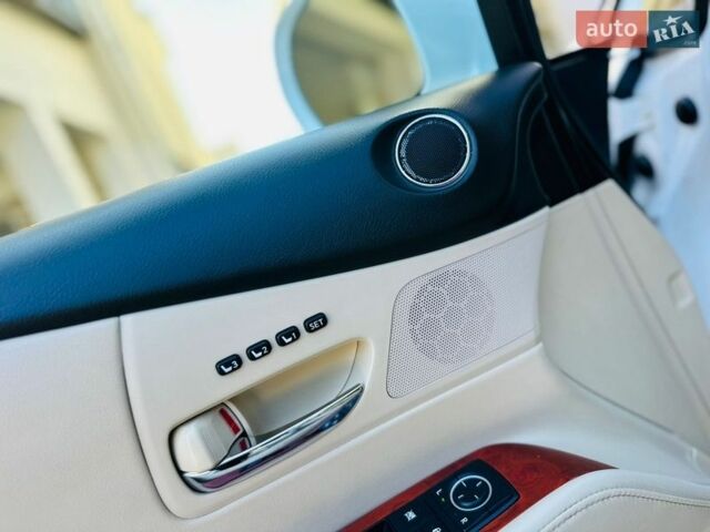 Белый Лексус РХ, объемом двигателя 3.46 л и пробегом 175 тыс. км за 15600 $, фото 60 на Automoto.ua