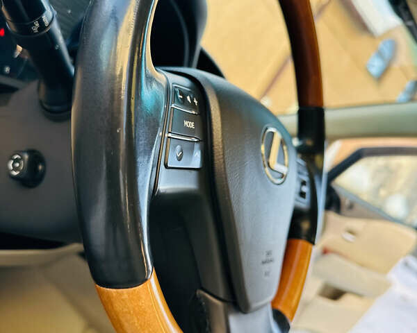 Белый Лексус РХ, объемом двигателя 3.5 л и пробегом 172 тыс. км за 15800 $, фото 25 на Automoto.ua