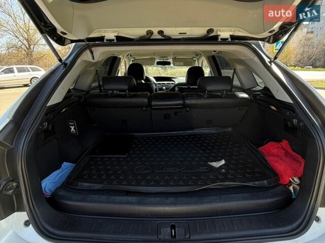 Білий Лексус РХ, об'ємом двигуна 3.46 л та пробігом 185 тис. км за 16400 $, фото 15 на Automoto.ua