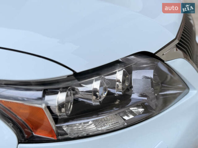 Білий Лексус РХ, об'ємом двигуна 3.46 л та пробігом 154 тис. км за 18900 $, фото 14 на Automoto.ua