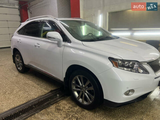 Белый Лексус РХ, объемом двигателя 3.46 л и пробегом 130 тыс. км за 18700 $, фото 3 на Automoto.ua