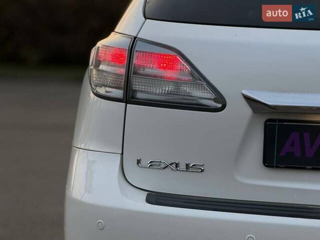Белый Лексус РХ, объемом двигателя 3.46 л и пробегом 240 тыс. км за 15800 $, фото 39 на Automoto.ua