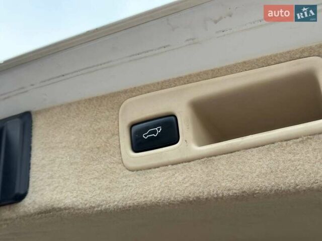 Белый Лексус РХ, объемом двигателя 3.46 л и пробегом 240 тыс. км за 15800 $, фото 59 на Automoto.ua