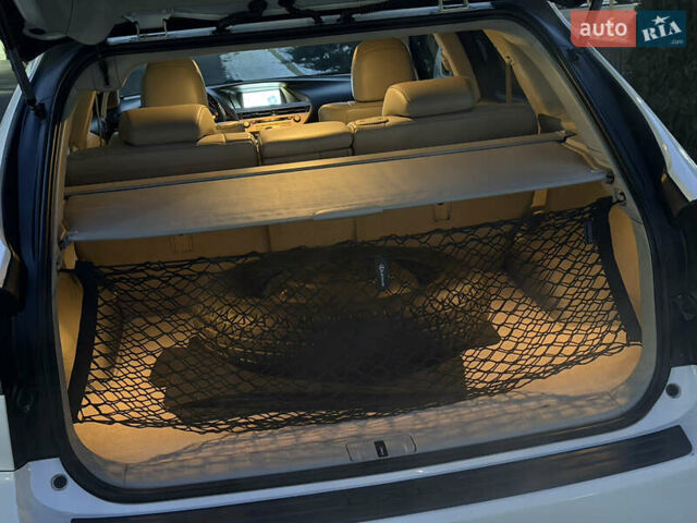 Белый Лексус РХ, объемом двигателя 3.46 л и пробегом 207 тыс. км за 16900 $, фото 38 на Automoto.ua