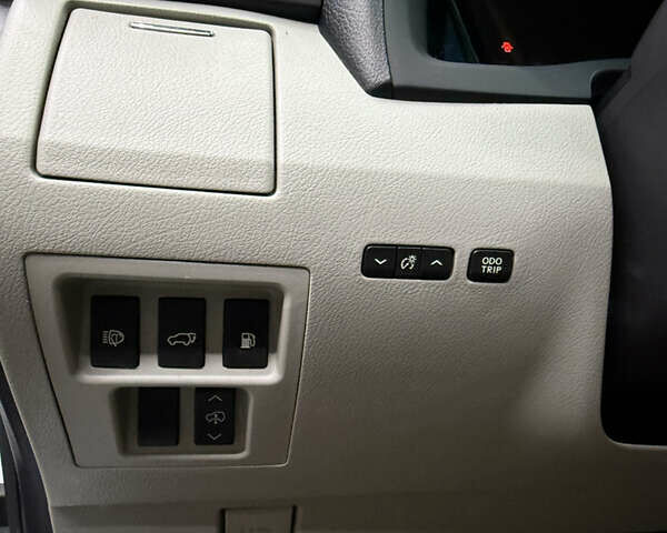 Белый Лексус РХ, объемом двигателя 3.46 л и пробегом 232 тыс. км за 17900 $, фото 12 на Automoto.ua