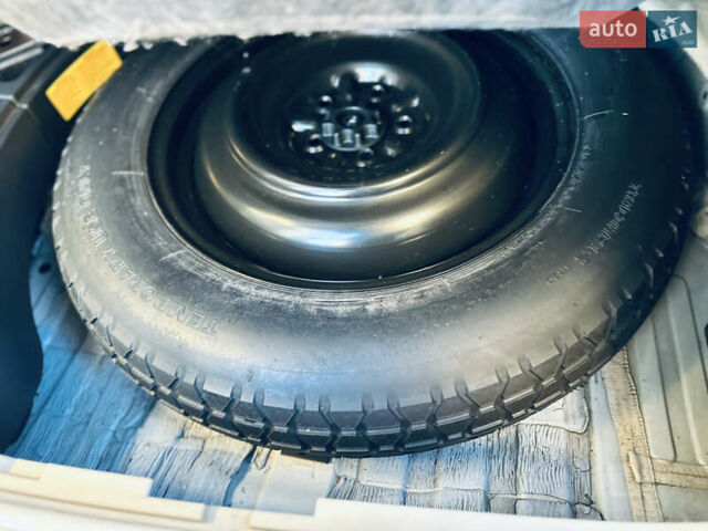 Белый Лексус РХ, объемом двигателя 3.5 л и пробегом 172 тыс. км за 15800 $, фото 54 на Automoto.ua