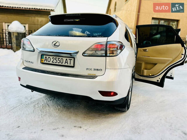 Белый Лексус РХ, объемом двигателя 3.5 л и пробегом 172 тыс. км за 15800 $, фото 99 на Automoto.ua
