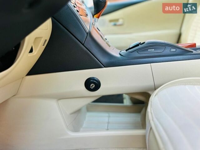 Белый Лексус РХ, объемом двигателя 3.46 л и пробегом 175 тыс. км за 15600 $, фото 61 на Automoto.ua
