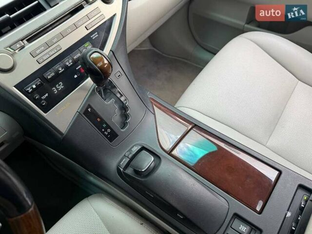 Білий Лексус РХ, об'ємом двигуна 3.46 л та пробігом 263 тис. км за 13990 $, фото 19 на Automoto.ua