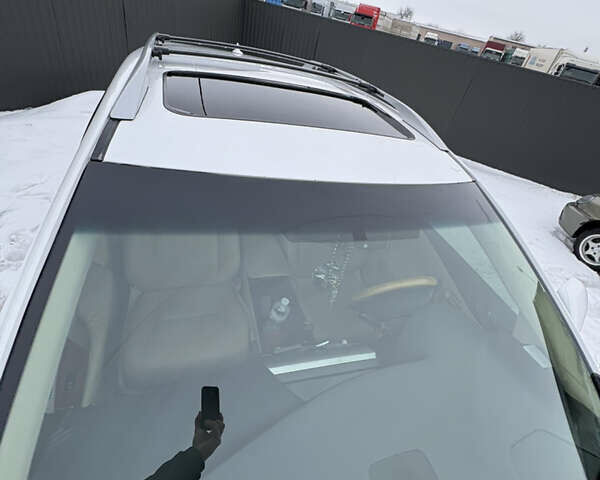 Белый Лексус РХ, объемом двигателя 3.46 л и пробегом 270 тыс. км за 16500 $, фото 10 на Automoto.ua