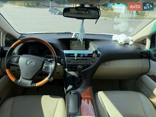 Лексус РХ 2010 у Харкові на Automoto.ua Білий Лексус РХ, об'ємом двигуна 3.46 л та пробігом 168 тис. км за 18500 $, фото 21 на Automoto.ua