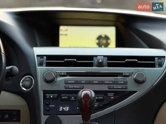 Белый Лексус РХ, объемом двигателя 3.46 л и пробегом 240 тыс. км за 15800 $, фото 89 на Automoto.ua