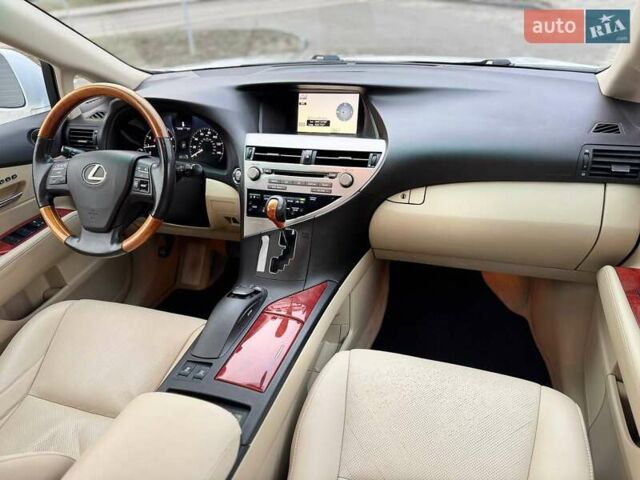 Белый Лексус РХ, объемом двигателя 3.46 л и пробегом 201 тыс. км за 14800 $, фото 13 на Automoto.ua