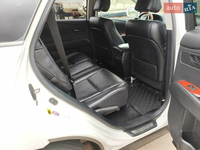 Белый Лексус РХ, объемом двигателя 3.46 л и пробегом 173 тыс. км за 19900 $, фото 7 на Automoto.ua